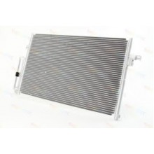 96837834 Радиатор кондиционера Chevrolet Lacetti с бачком (KTT110315 THERMOTEC)